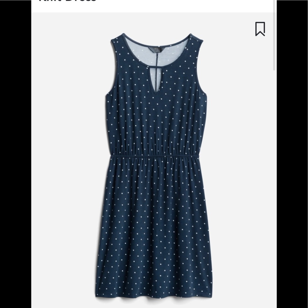 Key Hole Neckline Detail Knit Dress
